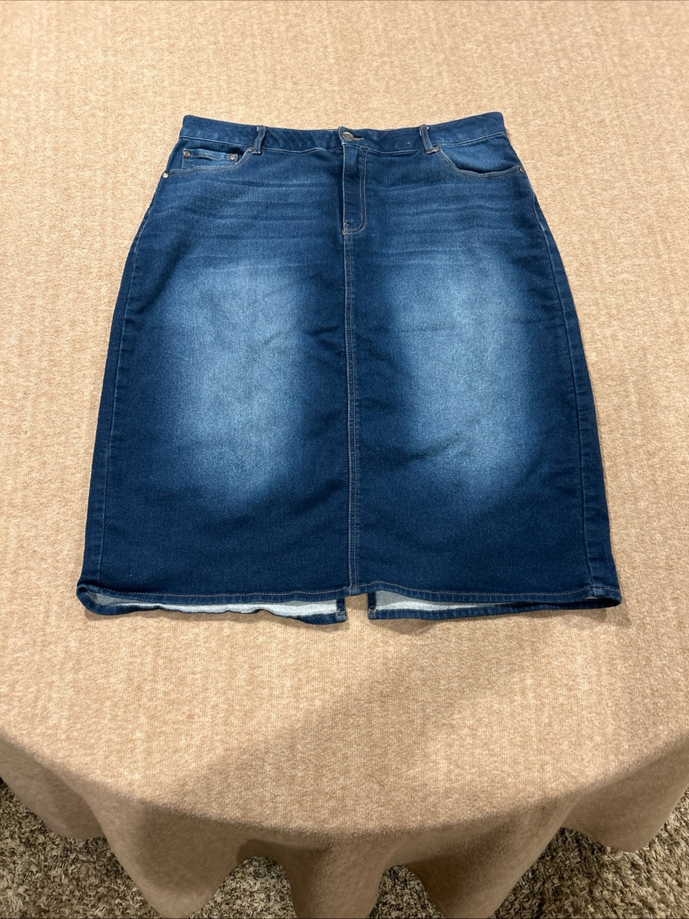EST 1946 Dark Blue Denim Pencil Skirt - Women's Size 16W Plus Size
